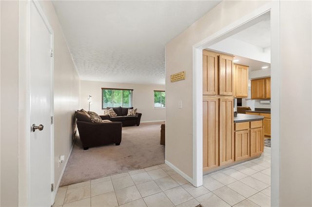 8919 Deep Forest Lane, Centerville, OH 45458