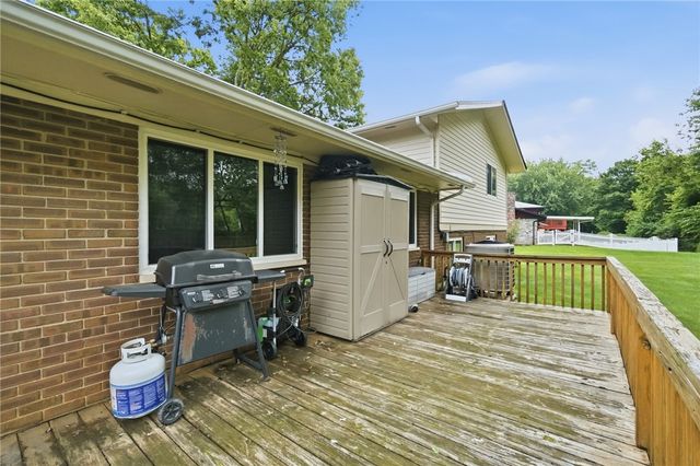 8919 Deep Forest Lane, Centerville, OH 45458