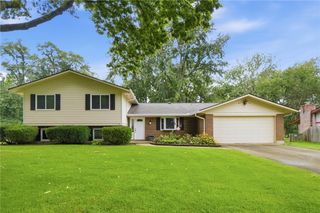 8919 Deep Forest Lane, Centerville, OH 45458