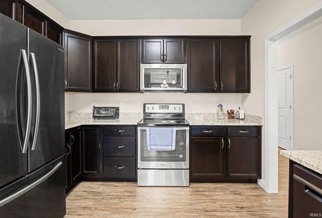 962 Kingrail Drive, West Lafayette, IN 47906