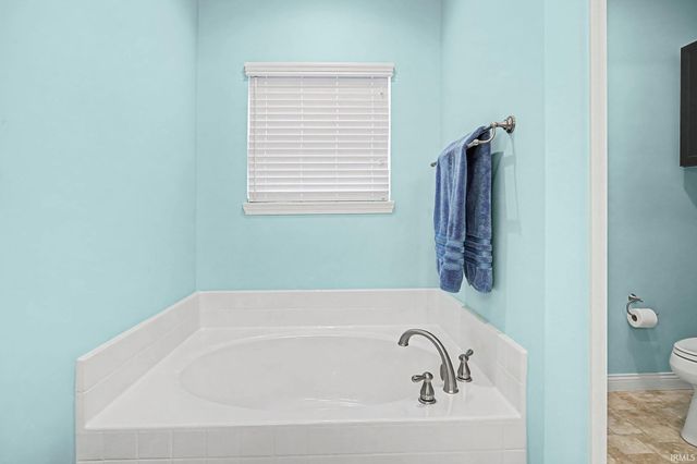 962 Kingrail Drive, West Lafayette, IN 47906