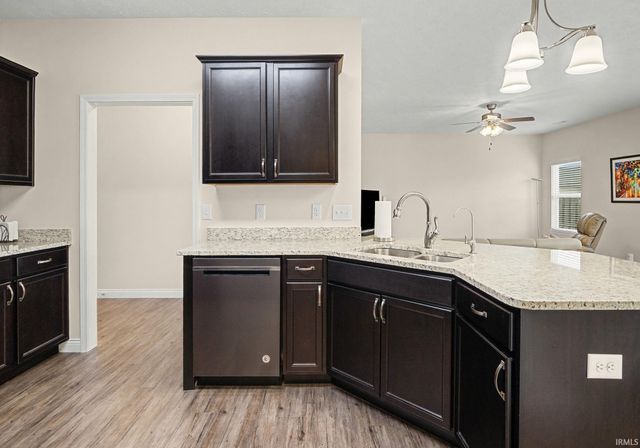 962 Kingrail Drive, West Lafayette, IN 47906