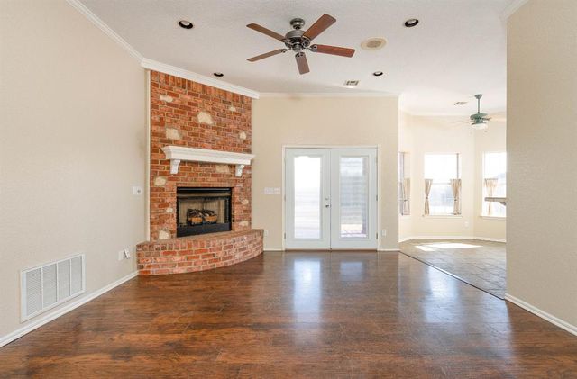 900 S Spring Lane, Blanchard, OK 73010