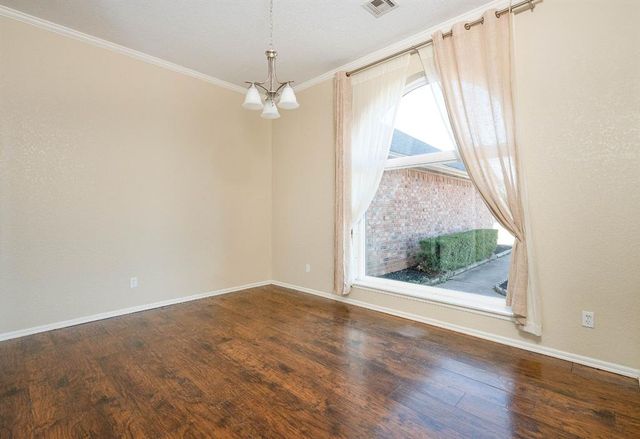 900 S Spring Lane, Blanchard, OK 73010