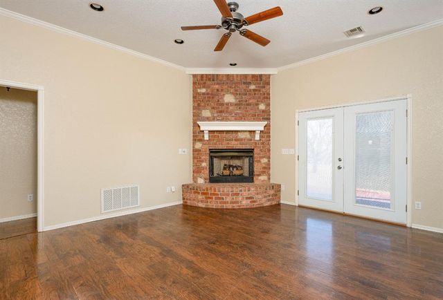 900 S Spring Lane, Blanchard, OK 73010