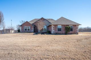 900 S Spring Lane, Blanchard, OK 73010