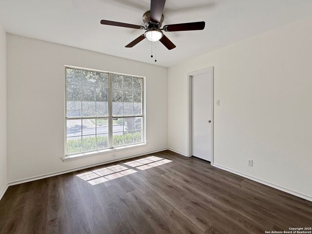 1222 Bobcat Pass, San Antonio, TX 78251