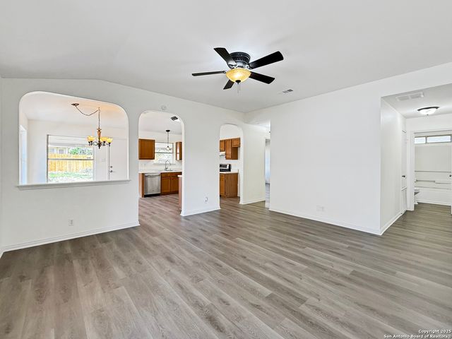 1222 Bobcat Pass, San Antonio, TX 78251