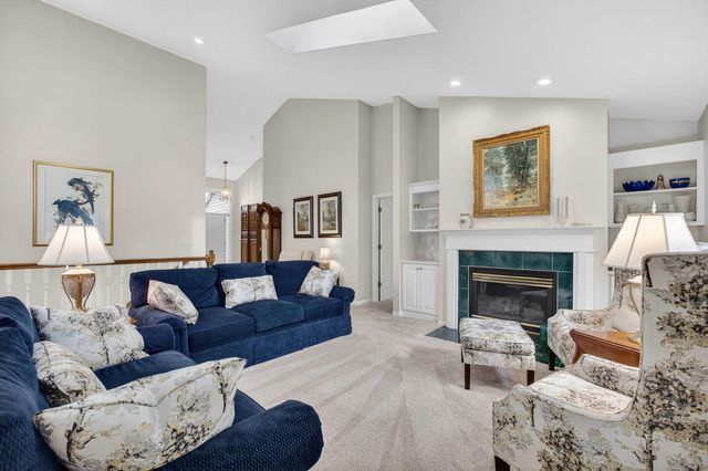 2140 31ST Avenue, Rock Island, IL 61201