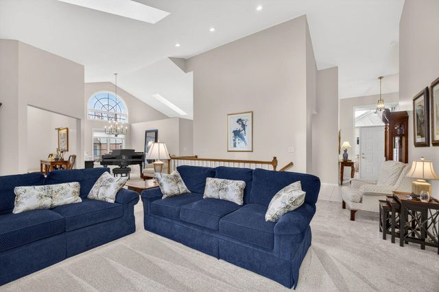 2140 31ST Avenue, Rock Island, IL 61201