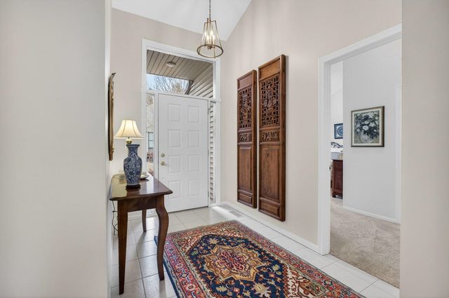 2140 31ST Avenue, Rock Island, IL 61201