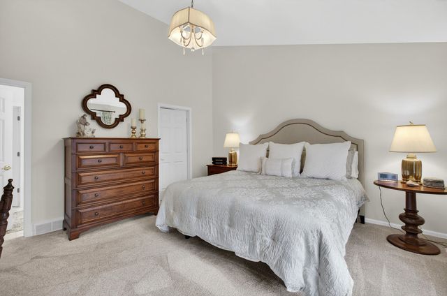 2140 31ST Avenue, Rock Island, IL 61201