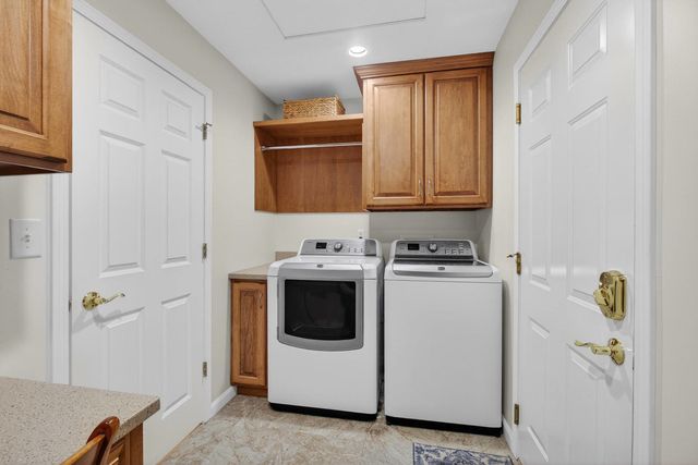 2140 31ST Avenue, Rock Island, IL 61201