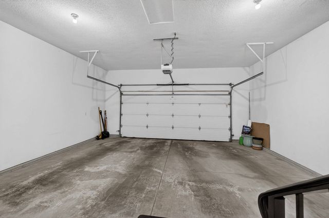 2140 31ST Avenue, Rock Island, IL 61201