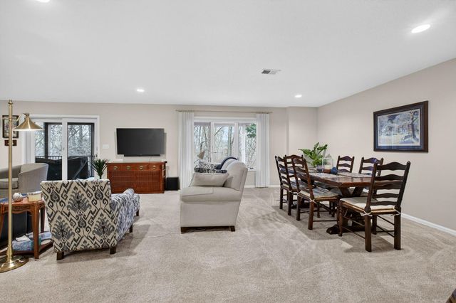 2140 31ST Avenue, Rock Island, IL 61201