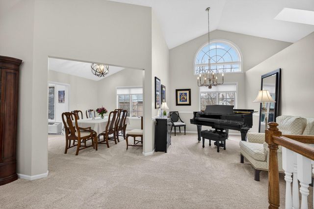 2140 31ST Avenue, Rock Island, IL 61201