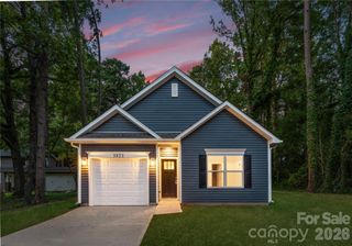 8201 Dow Road, Charlotte, NC 28269