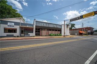 700 Main Street, Pineville, LA 71360