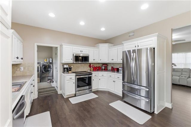 865 NW 1901st Road, Lone Jack, MO 64070