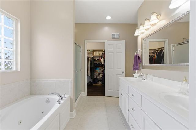 865 NW 1901st Road, Lone Jack, MO 64070
