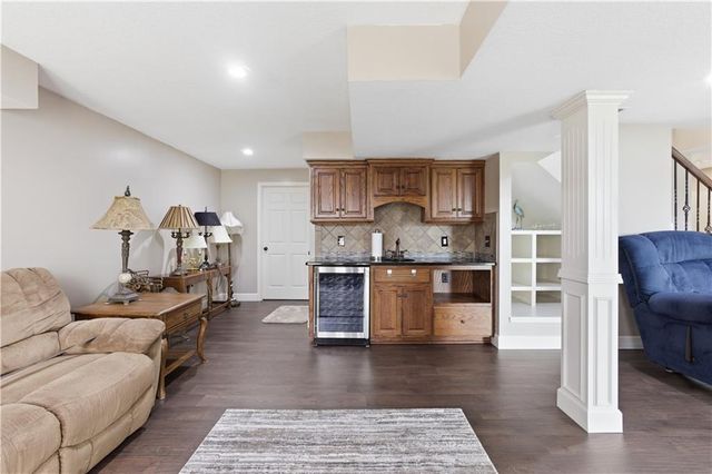 865 NW 1901st Road, Lone Jack, MO 64070