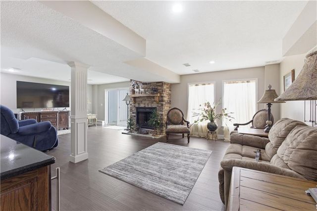 865 NW 1901st Road, Lone Jack, MO 64070