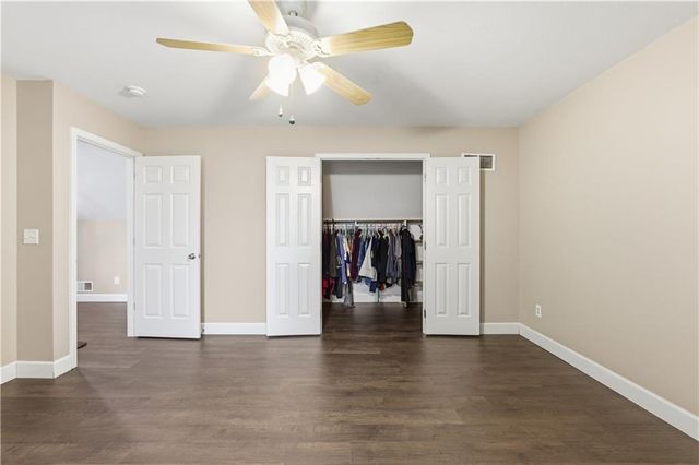 865 NW 1901st Road, Lone Jack, MO 64070
