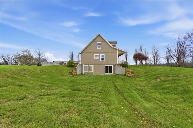 865 NW 1901st Road, Lone Jack, MO 64070