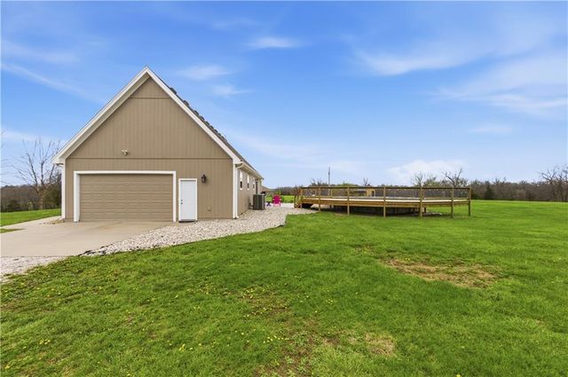 865 NW 1901st Road, Lone Jack, MO 64070