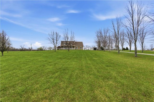 865 NW 1901st Road, Lone Jack, MO 64070