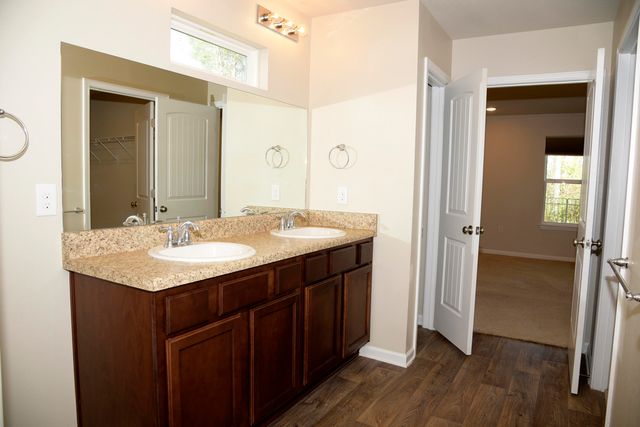 643 Earl Godwin Road, Freeport, FL 32439