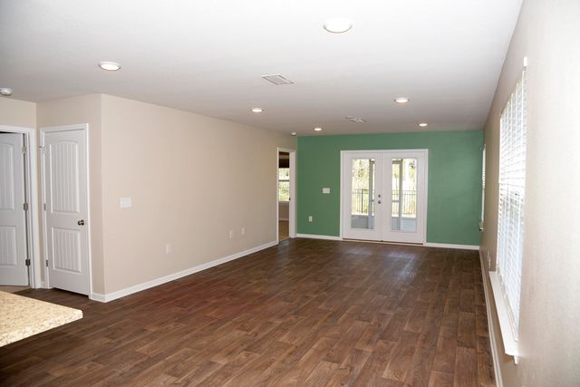 643 Earl Godwin Road, Freeport, FL 32439