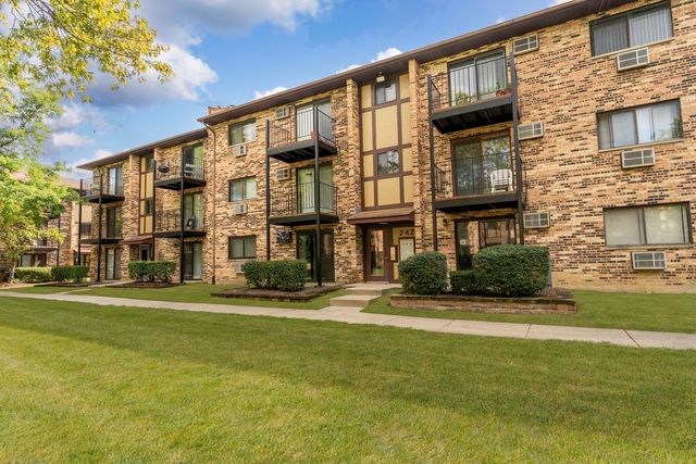 242 Klein Creek Court 1A, Carol Stream, IL 60188