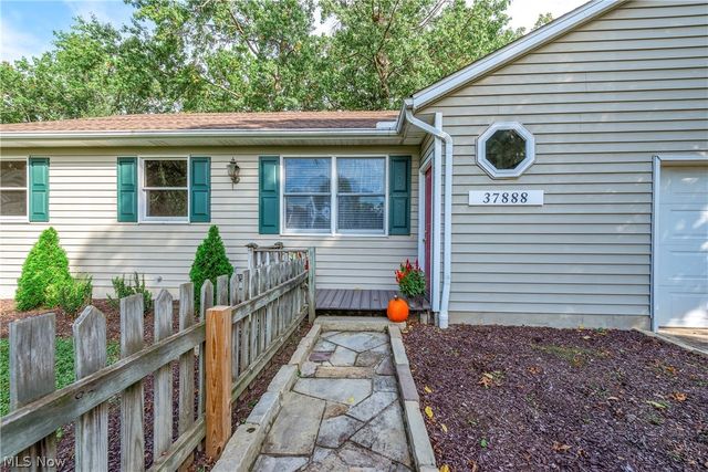 37888 N Doovys Street, Avon, OH 44011