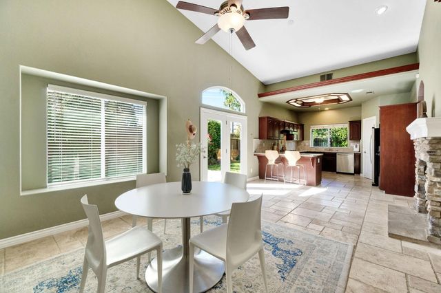 1828 N Orangewood Avenue, Clovis, CA 93619
