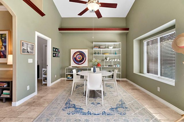 1828 N Orangewood Avenue, Clovis, CA 93619