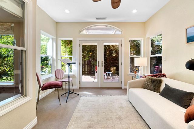1828 N Orangewood Avenue, Clovis, CA 93619