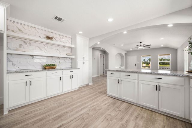 87 Road 592004, Cleveland, TX 77327