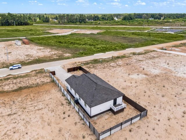 87 Road 592004, Cleveland, TX 77327