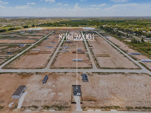 87 Road 592004, Cleveland, TX 77327