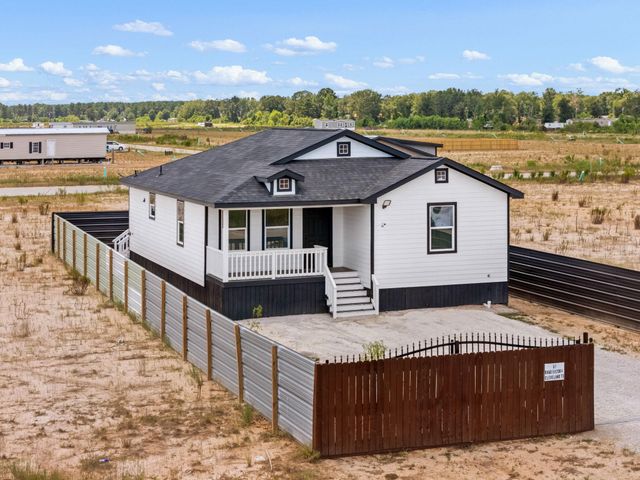 87 Road 592004, Cleveland, TX 77327
