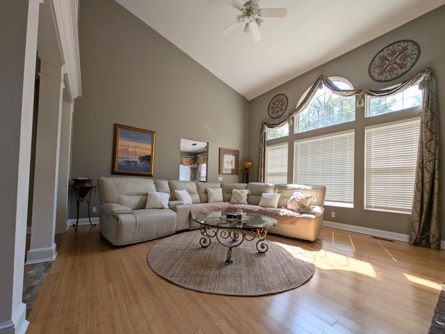 1049 Swale Court, Union, KY 41091