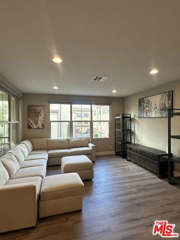 72 CAPRICORN, Irvine, CA 92618