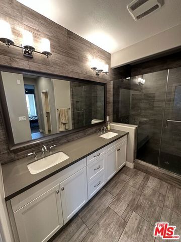 72 CAPRICORN, Irvine, CA 92618