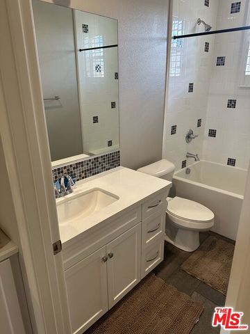 72 CAPRICORN, Irvine, CA 92618