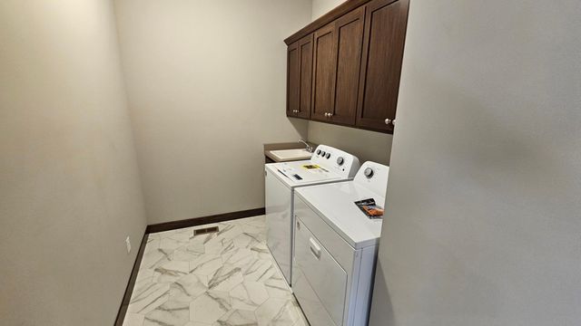 3106 Zuni Way NW, Anoka, MN 55303