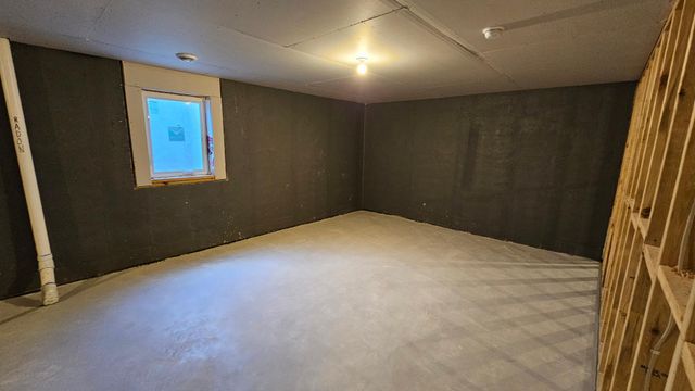 3106 Zuni Way NW, Anoka, MN 55303