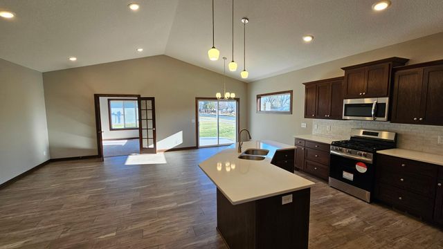 3106 Zuni Way NW, Anoka, MN 55303
