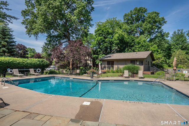 799 Prospect Avenue A5, West Hartford, CT 06105
