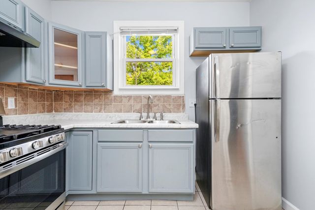 3604 W 65th Place, Chicago, IL 60629